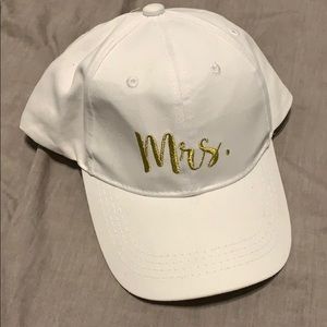Mrs hat